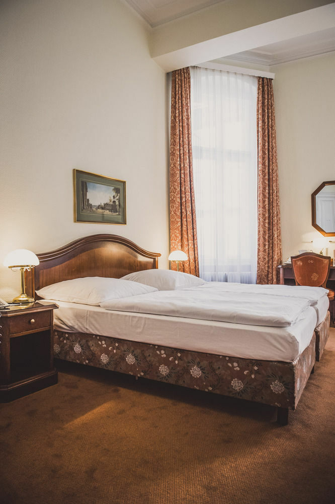 Henri Kurfürstendamm Hotel 4*